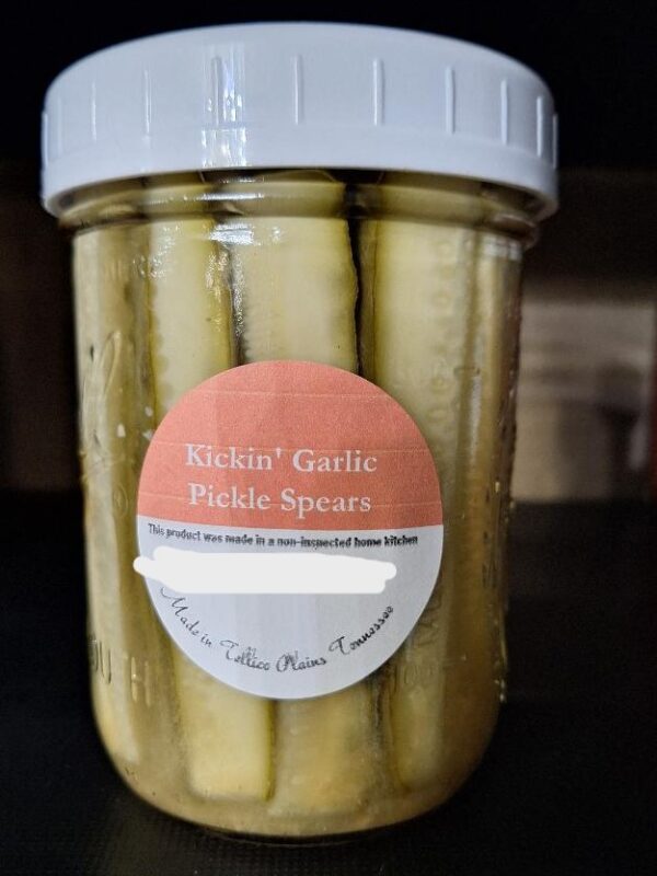 Kickin' Garlic Pickle Spears